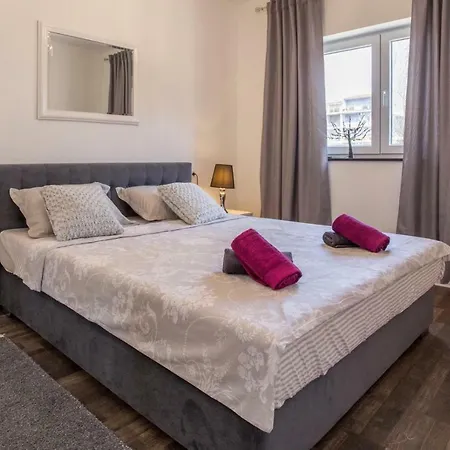 Apartment Tip Deluxe